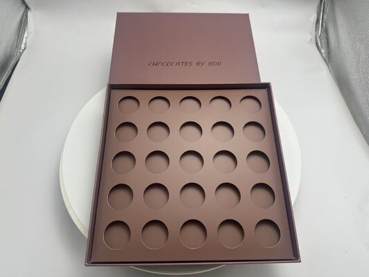 Prezzo buono Scatole personalizzabili per il confezionamento di cioccolato nei modelli a cassetto, a forma di libro e con fondo e coperchio, realizzate in materiali cartacei resistenti online