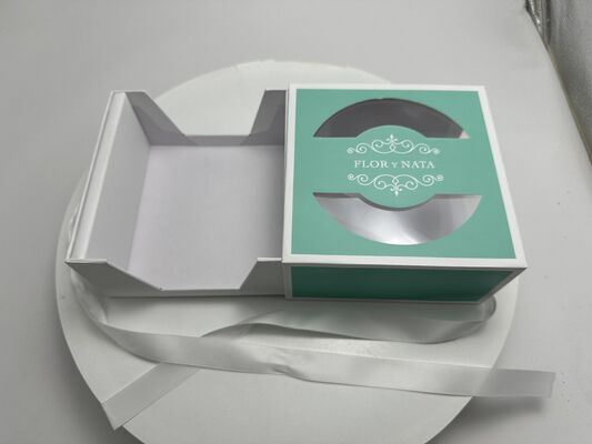 Prezzo buono Scatola di cartone personalizzata per torte, disponibile nei modelli a cassetto, a libro e con fondo e coperchio, realizzata in cartone grigio accoppiato con carta patinata online