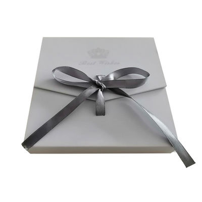 Prezzo buono Contenitori di regalo fatti a mano dei gioielli del cartone del contenitore di carta di gioielli per i braccialetti in linea