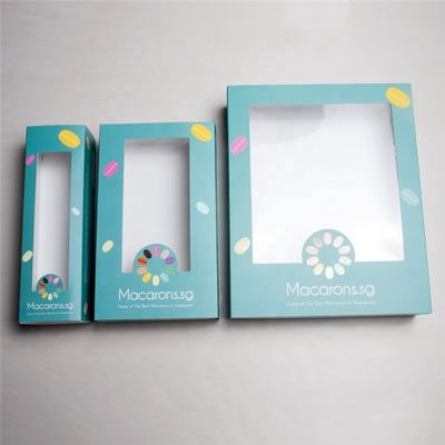 Prezzo buono Contenitore di regalo bianco leggero della carta di cartongesso con stampa di Customed di logo della finestra del PVC in linea