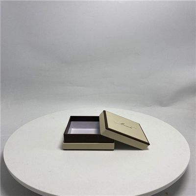 Prezzo buono Contenitore d'imballaggio del quadrato di coperchio di braccialetto portatile fatto a mano del contenitore in linea